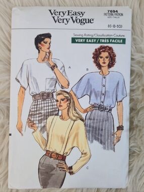 Vogue Vintage Very Easy Blouse Sewing Pattern 7694